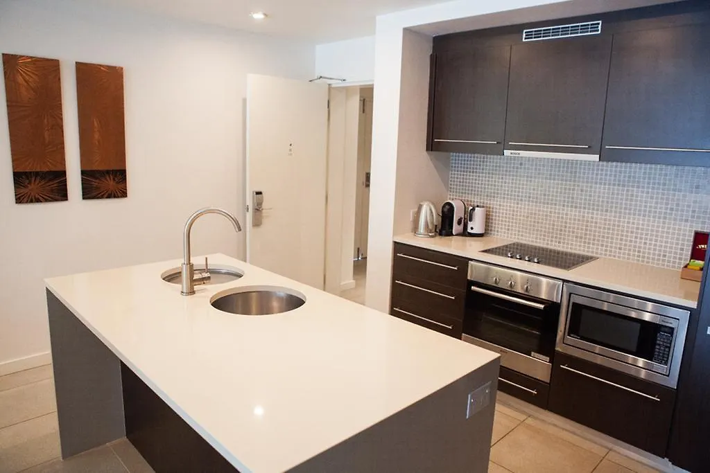 131 Temple Luxury Swimout Apt Craiglie 0*,  Australia